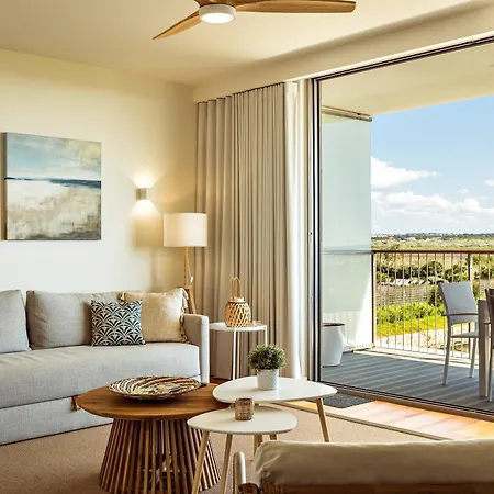 Apartamento Bayline Beachfront Pools, & Gym Armação de Pêra