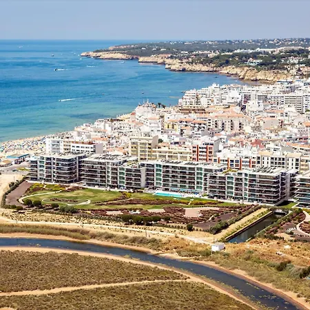 Bayline Beachfront Pools, & Gym דירה Armação de Pêra